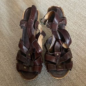 Frye wood & leather summer sandal